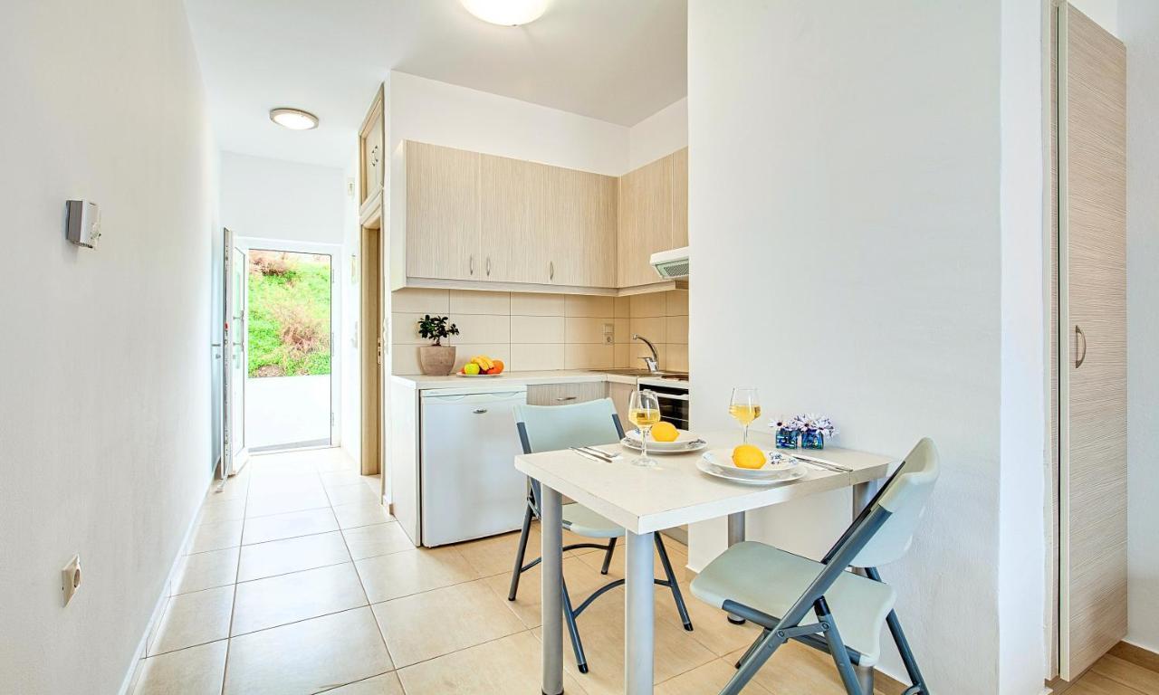 Fodele Beachfront Apts, Βy Idealstay Experience Esterno foto